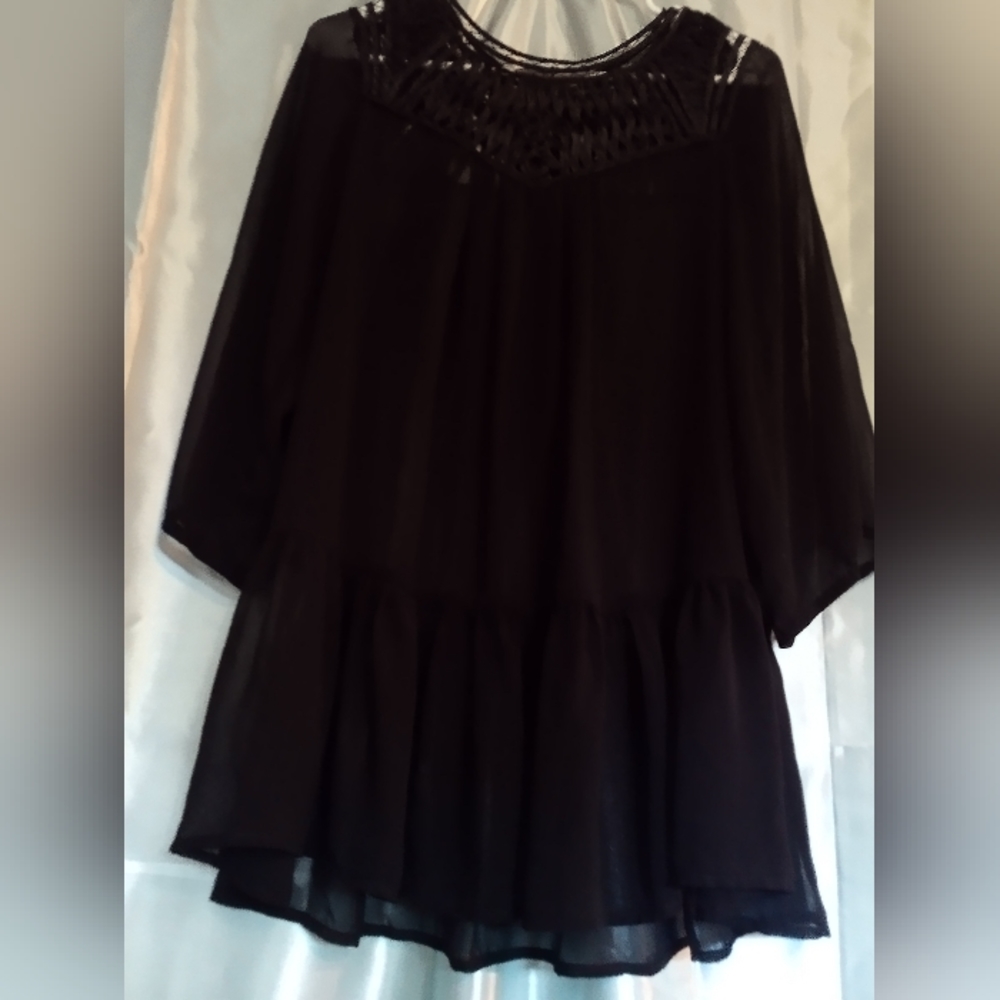Tunic - Picture 2 of 4